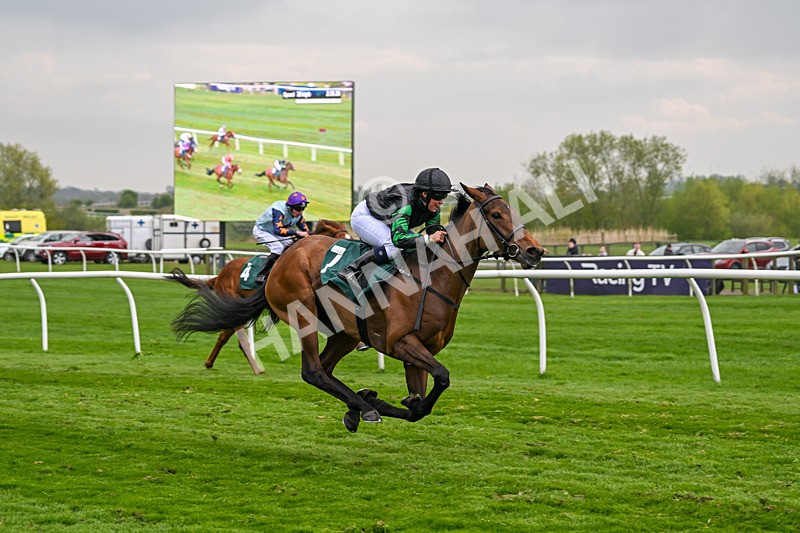 230425-Race 3-Tralee Girl-0256 - Race 3