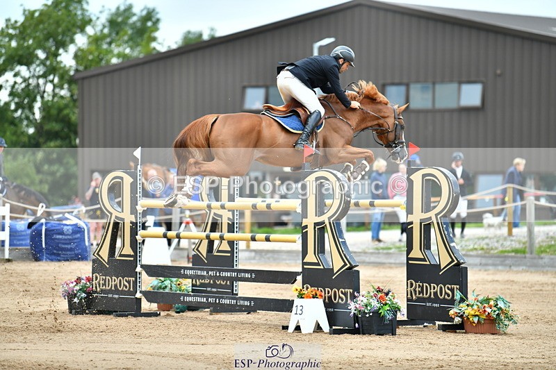 230720A-151456-03778 - Cls 9, 2 Star Big 1.40m Start to break