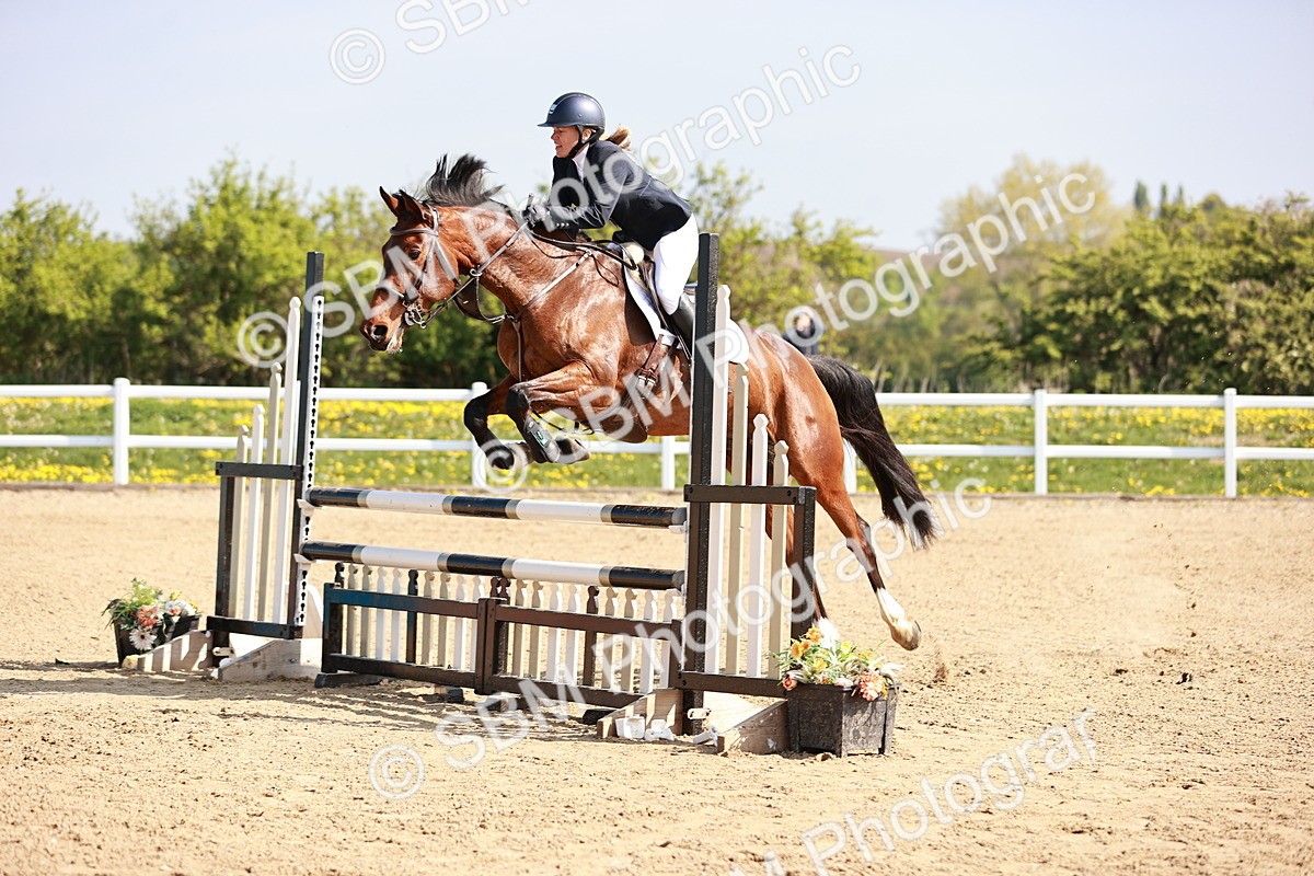  - Class 21 - Senior British Novice - 90cm
