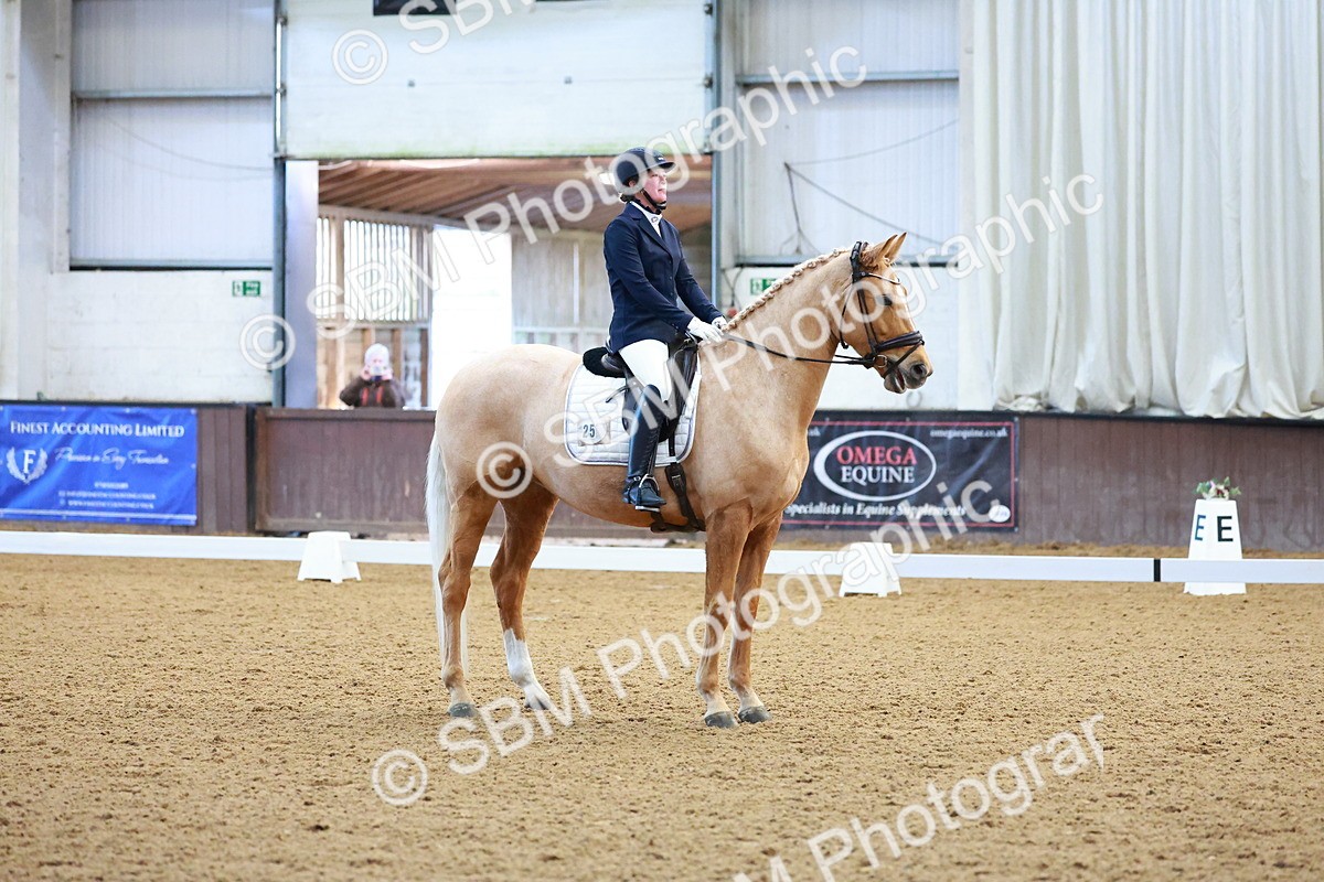 SBM_001176 - Class 18-15-16-22 - Elementary 5 Novice 5-Novice 6