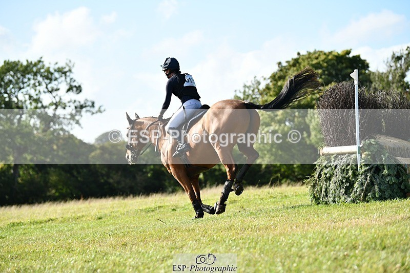 250831-171313-00358 - Q-819-Eve.Egginton