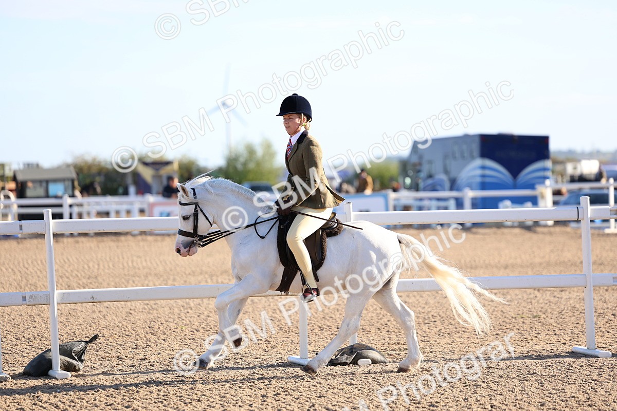 SBM_07816 - Class 301 - Ridden M&M - Small Breeds
