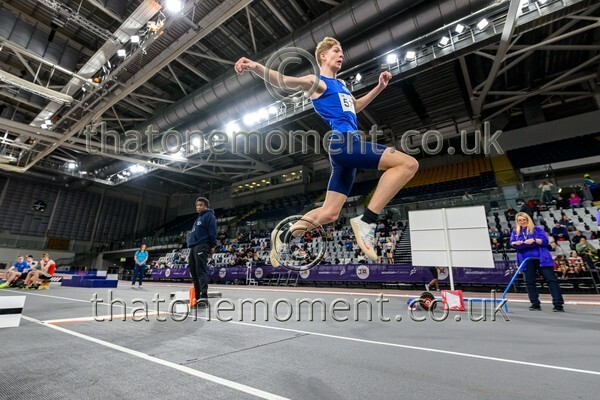 AgeInd25SAT-921713 - Field Male