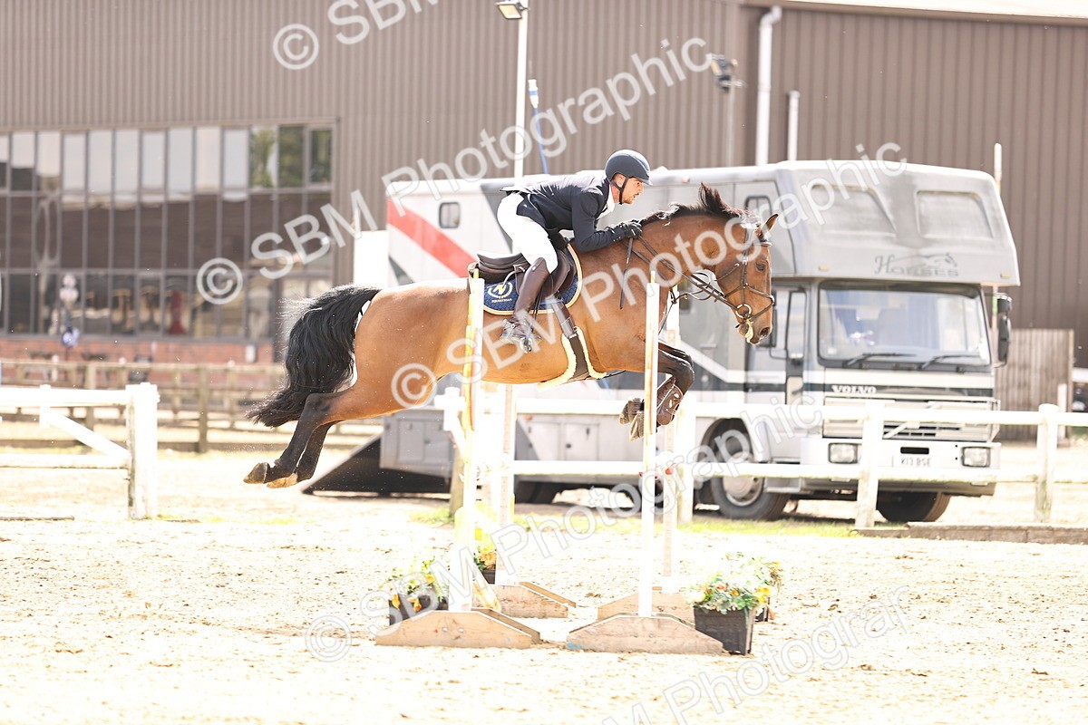 SBM_001962 - Class 10 - Senior British Discovery - 1.00m