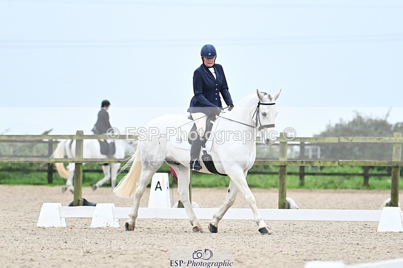 241103-152636-03120 - Novice 1 - 14.44 to 16.08