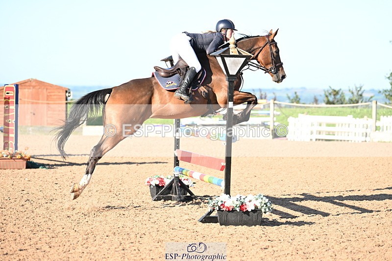 240913A-090215-03139 - Cls 13 Snr 1.05m & 1.10m Open