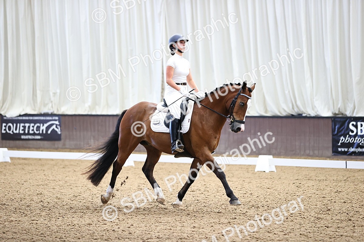 SBM_000551 - Novice 4 Warm Up