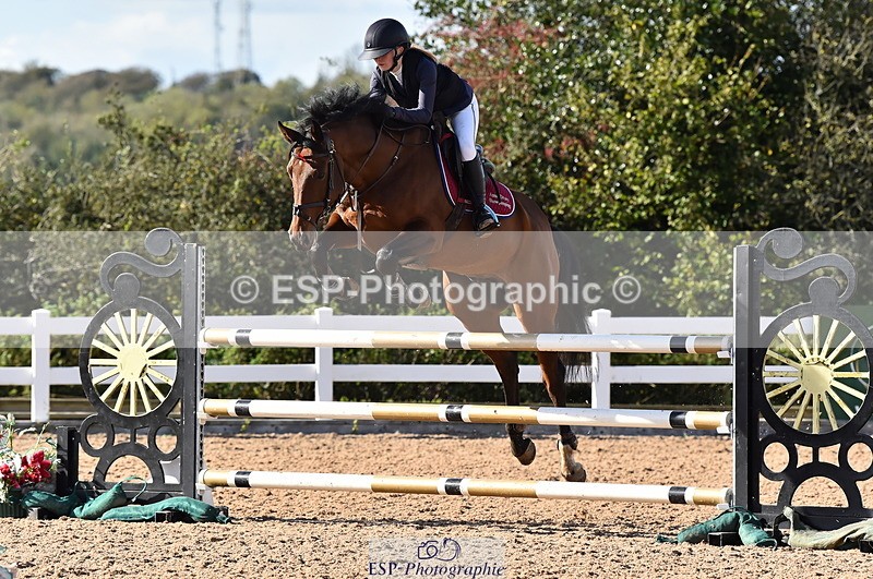 231014A-142840-05294 - Cls 15 1.05m Amateur Q 2nd R