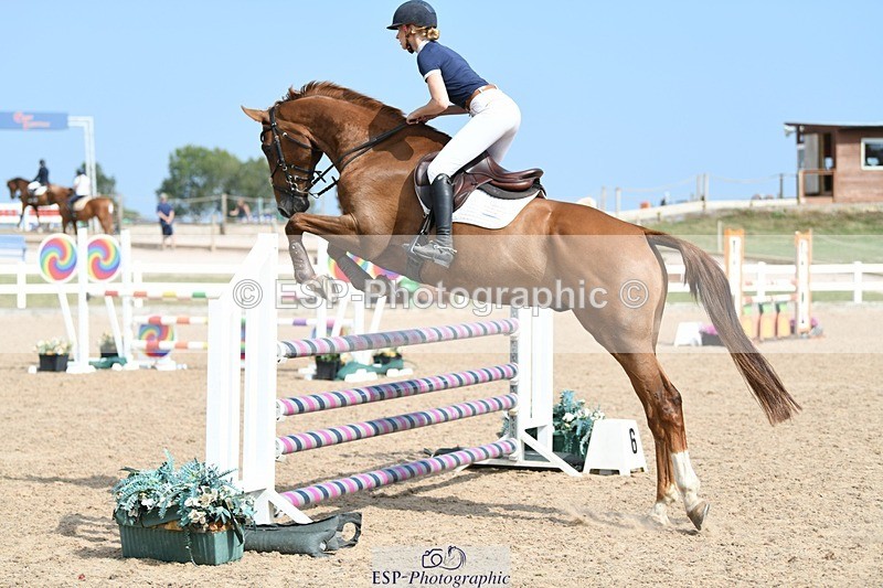 250725-162440-03907 - Cls 10 1.05m Amateur Quali