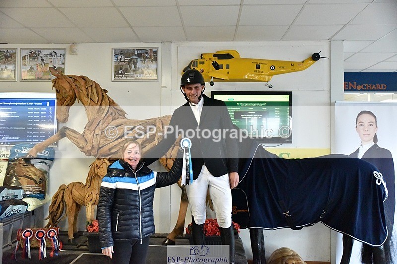 250215-131440-03666 - Medium Silver Presentations