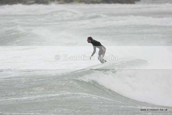 SU 110509-21 - Surf May 09