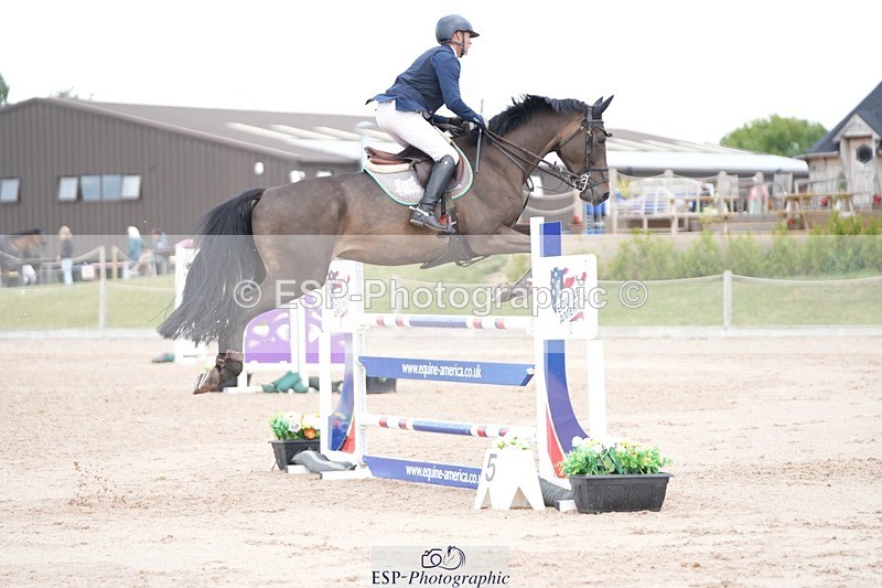 250801-113513-04950 - Cls 14 Snr Fox 1st Rnd