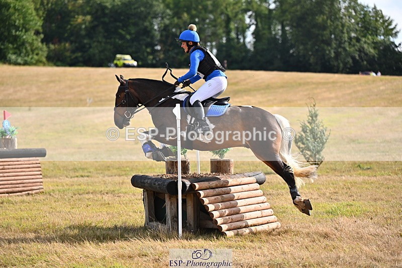 250803A-170528-17958 - S-854-Clare.Chapman-JUMPIN.JACK.FLASH