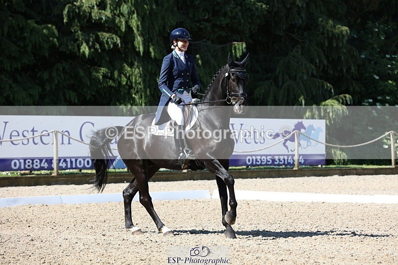 230526-100327-05166 - 358-EQUADOR_MW-Toots_Bartlett-WEDTrotUp+DR