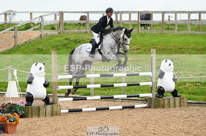 230504A-102016-00584 - Cls 8 Snr Foxhunter