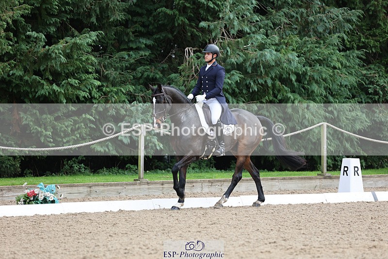 241024-142746-04077 - 226-Matteo.Gallucci-CASTLERICHMOND.WILLIAM