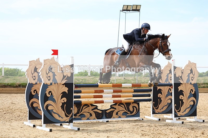 3E7A7365 - Class 7: Senior Newcomers/1.10m open