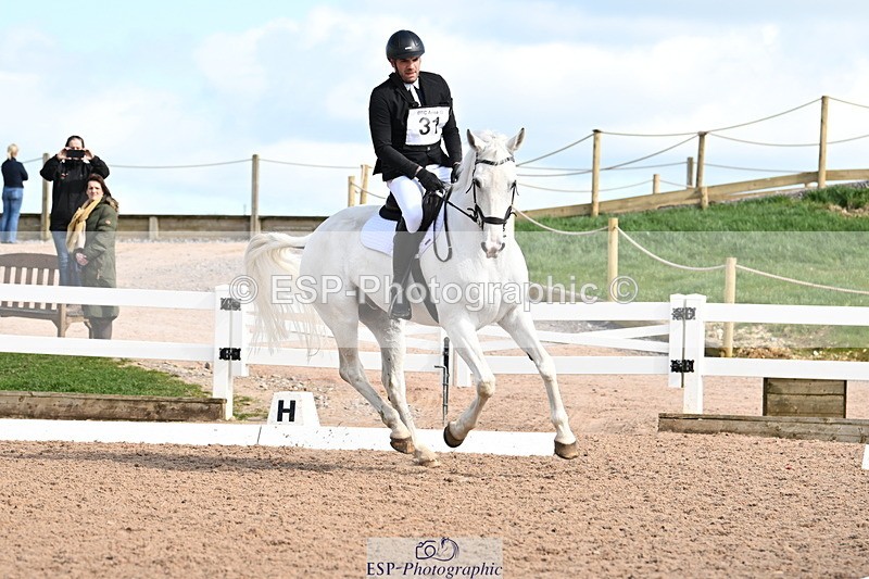 240324A-132311-03629 - Novice 27, 12.30 to 13.50