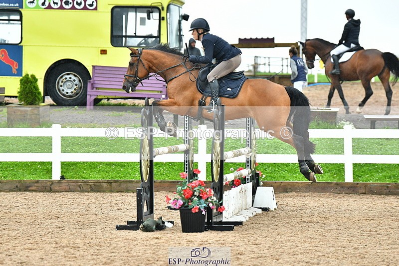 230730A-121211-09524 - Cls 32 Discovery & 1m Open