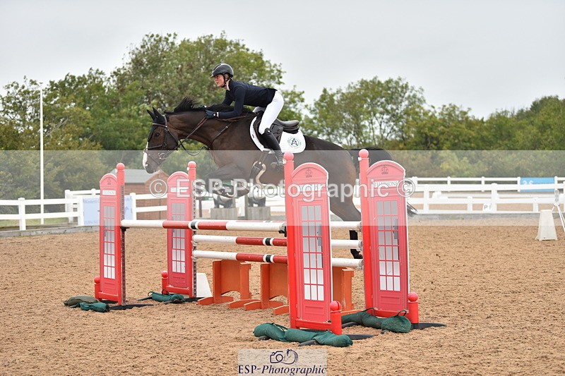 231011A-141750-00685 - Cls 5 Foxhunter & 1.20m Open