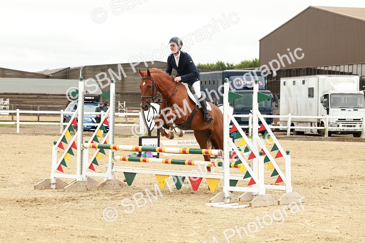 1I0A7053 - Class 2 - Senior British Novice