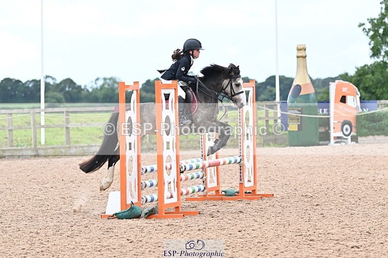 240813-164806-00304 - Classes 3A&B & 4 70cm