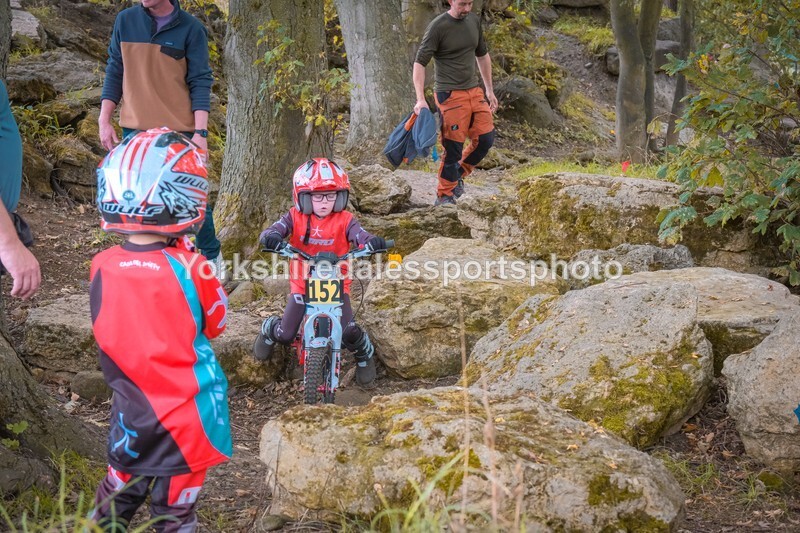 DSCF0462 - Ripon MC Trial 27/09- kids