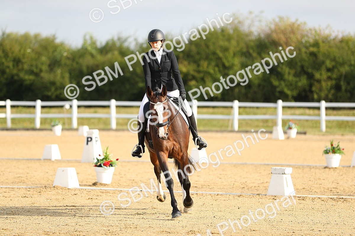 SBM_015026 - Class 13 - Novice 23 - 8,30-9.33
