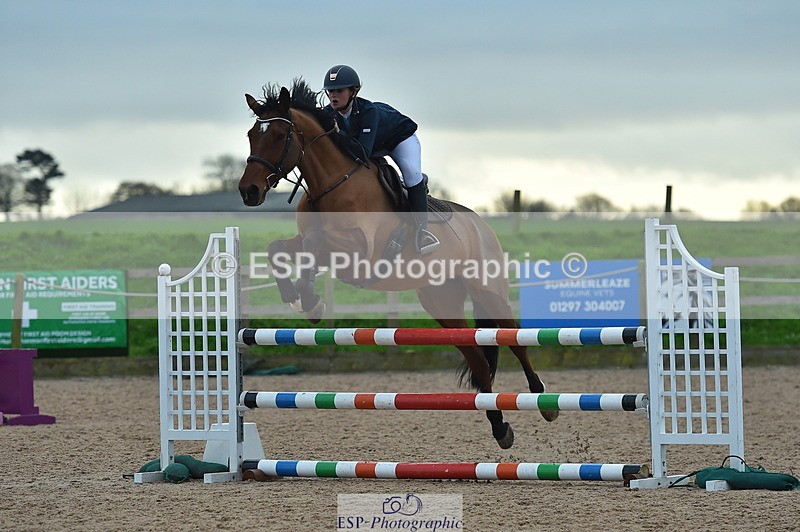 231119A-150820-06359 - Sun Cls 11-13 Children on Horses 90cm, 1m & 1.10m