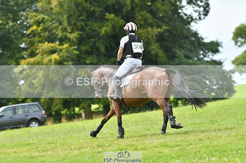 240804-120105-11921 - 306-Rupert_Batting-COOMBELAND_ALBERTS_RUMOUR_II