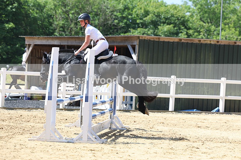 3E7A9660 - Class 8: Senior 80cm