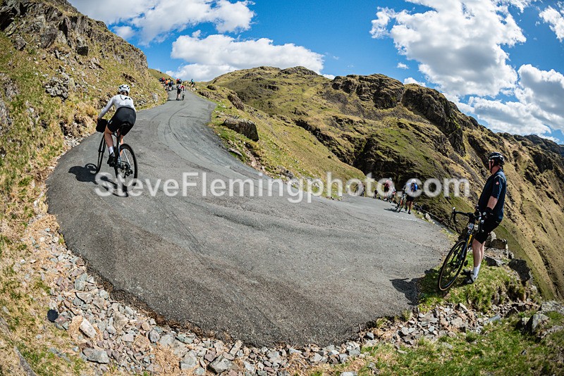 142725 - Hardknott Hairpin 14.00 - 15.00