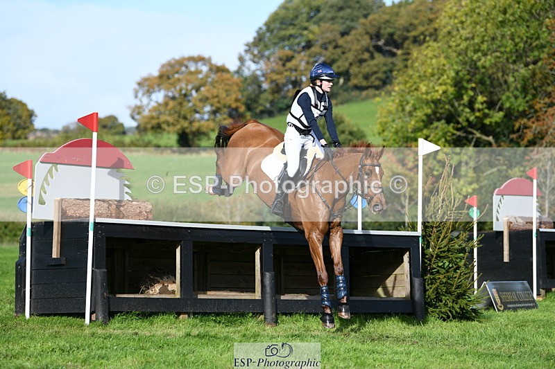 251024A-121811-09259 - B-127-Jessica.McCaldin