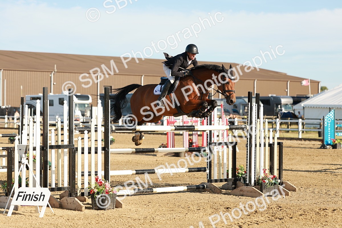 SBM_008883 - Class 6 - National 1.30m 1.40m Open Handicap