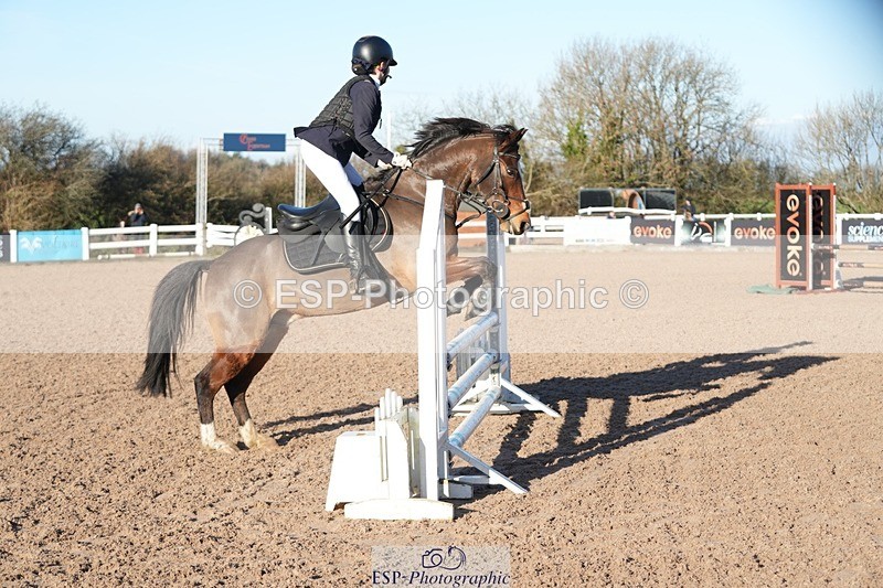 251130-105305-01014 - Cls 4 Pony Brit Nov & 80cm Open