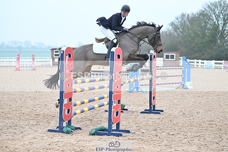 240113A-133942-02240 - Cls 12 Newcomers and 1.10m Open