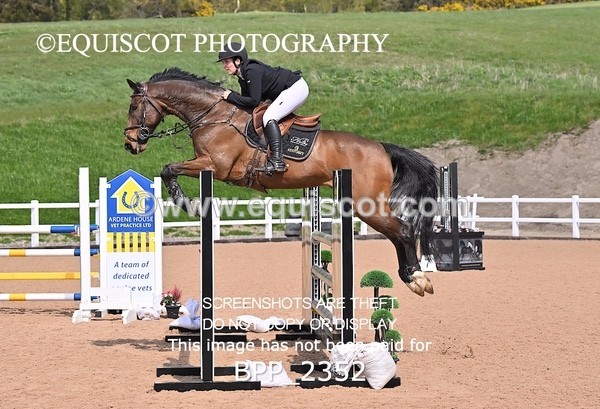 BPP_2352 - CLASS 6 - FRI - Senior Newcomers/1.10m Open