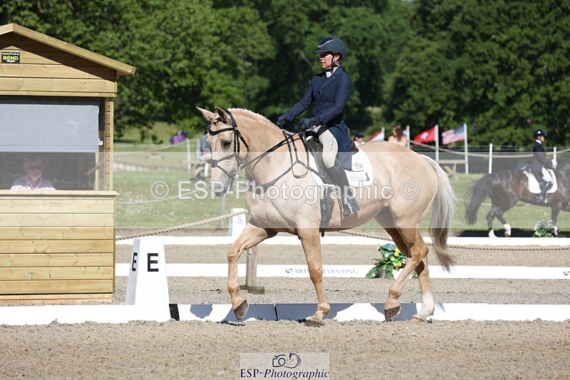 230526-093409-05099 - 356-THE_DUMB_BLONDE-Kat_Raybould-WEDTrotUp+DR