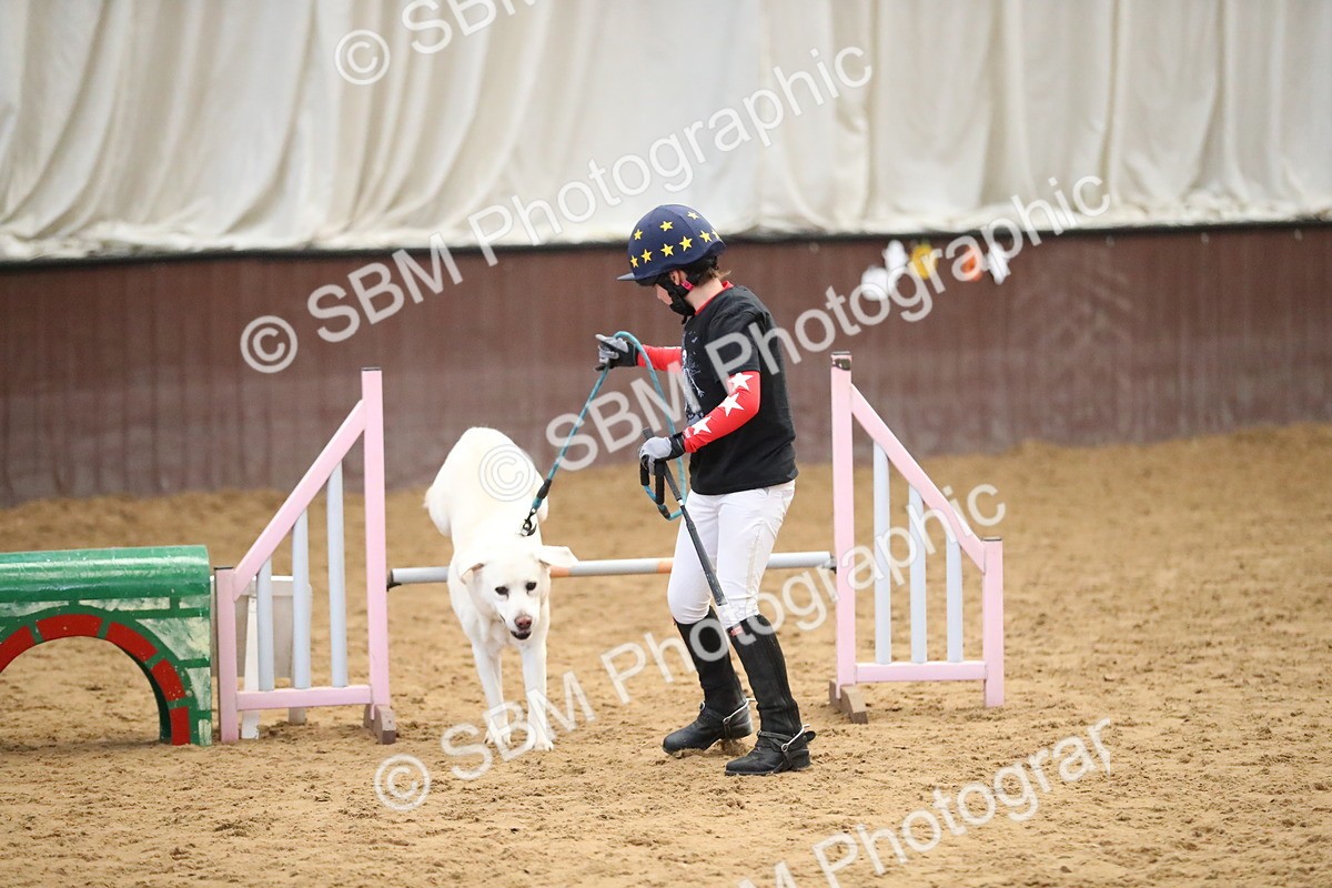 SBM_001873 - Class 3 - Horse & Hound