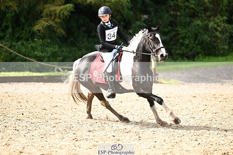 240824X-110632-25084 - 70cm Round 2 10.30 to 12.10