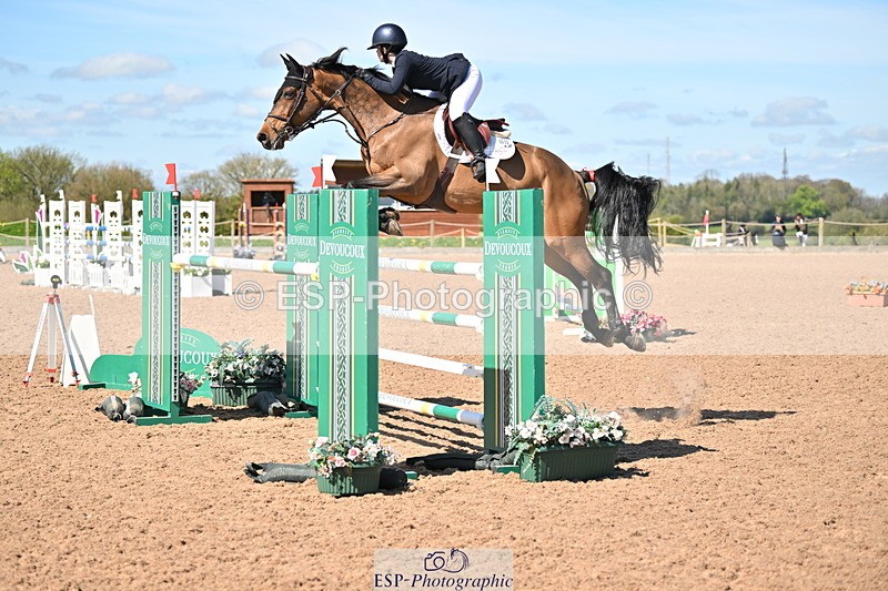 240418A-113515-02618 - Cls 5, 2 Star Medium Tour 1.35m