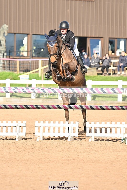 240224A-153154-04151 - Cls 15 Foxhunter and 1.20m Open