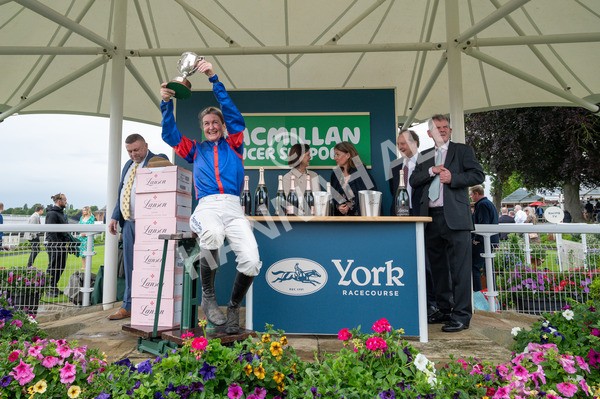 150624-Race 1-Lord Melbourne-4634 - Race 1 1.50pm Queen Mother's Cup Handicap