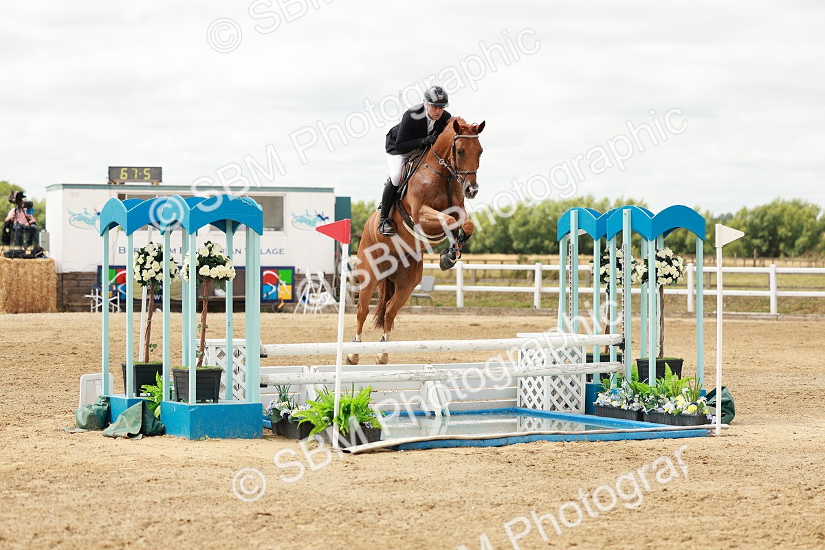 SBM_018322 - Class 21 - Senior Newcomers Championship 2d Rd