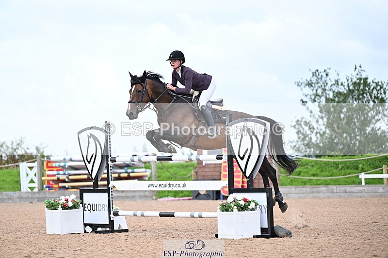 240726A-134048-01485 - Cls 3 Snr Foxhunter