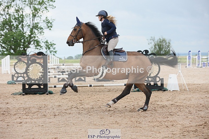 250524-101902-04160 - Cls 13  A&B 1.05m & 1.10m open