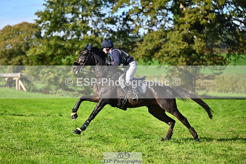 251025A-125421-19306 - F-452-Suzy.Stoneman