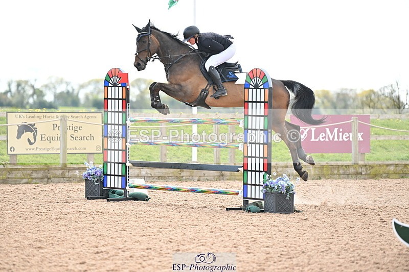 240418A-141700-04299 - Cls 9, 2 Star Big Tour 1.40m