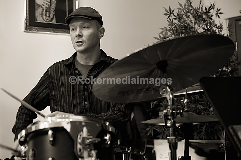 _56A6338 - Art Themen and friends at The Royal Oak Swindon