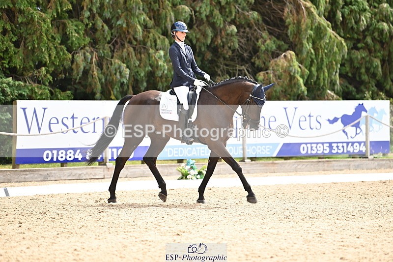 250808A-154542-01442 - 059-Emily.RowlandNewton.Dagenham